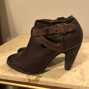 Frye Celeste heels size 7